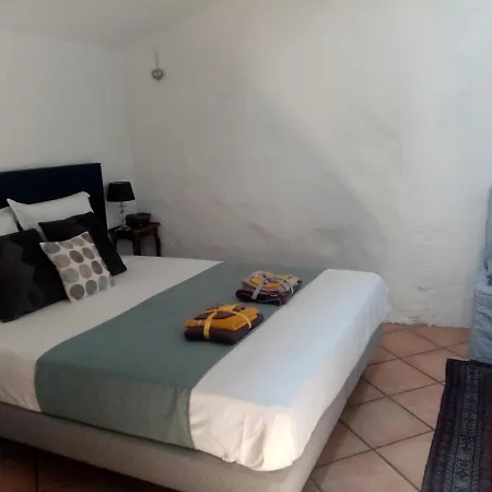 Vue Sur Les Toits Apartament Pézenas